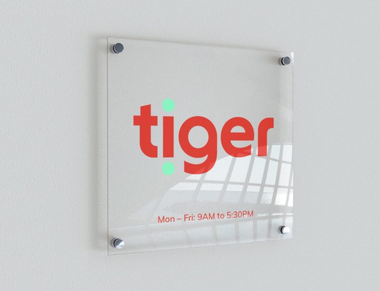 Tiger_Vinyl-Plaque_140820_V1@2x